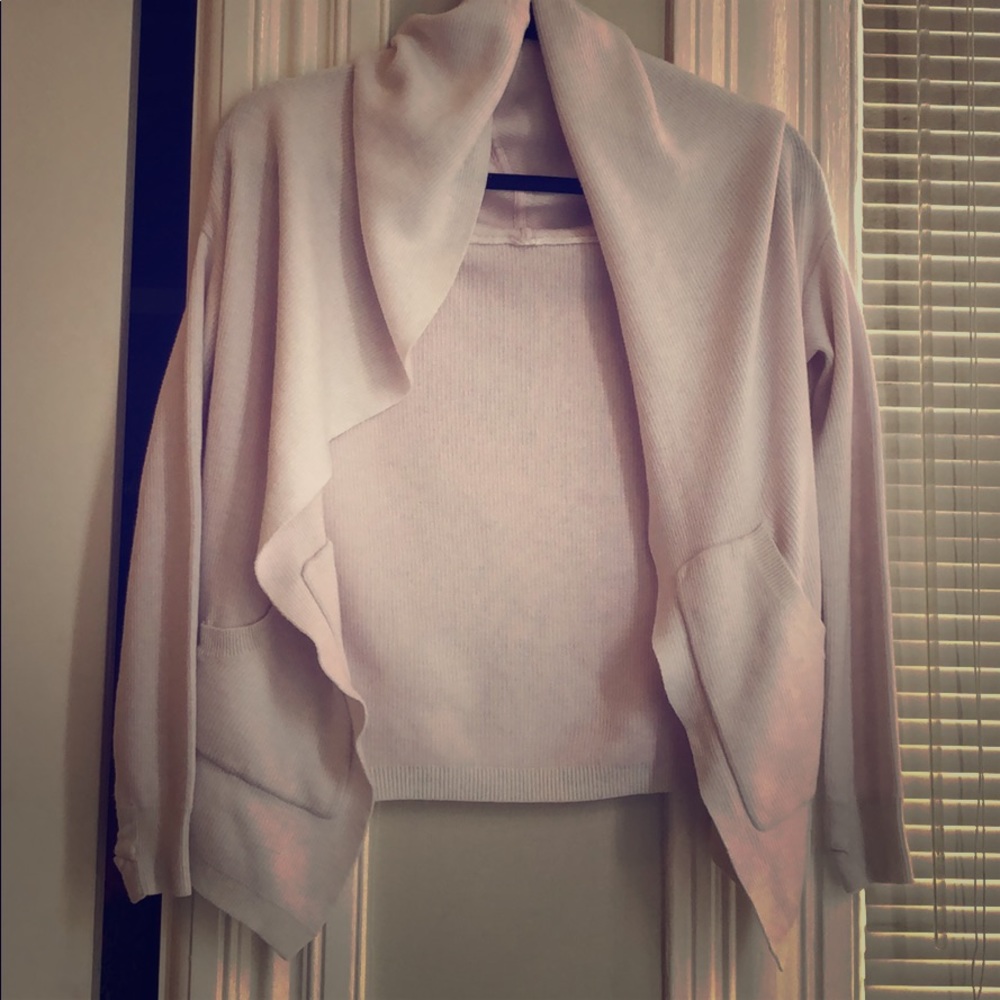 Lululemon double sided light pink sweater